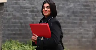 চার দেশের শিক্ষার্থী ভিসা স্থগিত করলো যুক্তরাজ্য, বাংলাদেশ আছে?